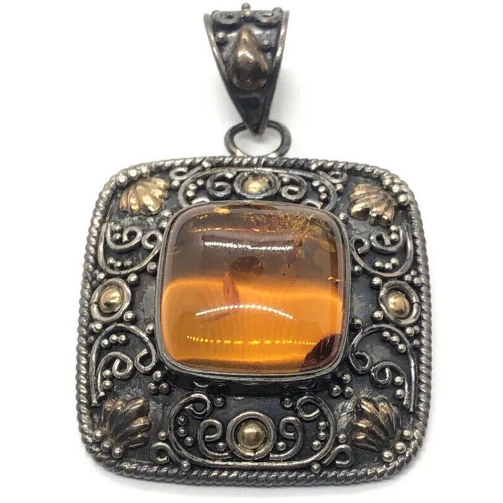 18k Yellow Gold and Sterling Silver 925 Pendant Bali Suarti Amber